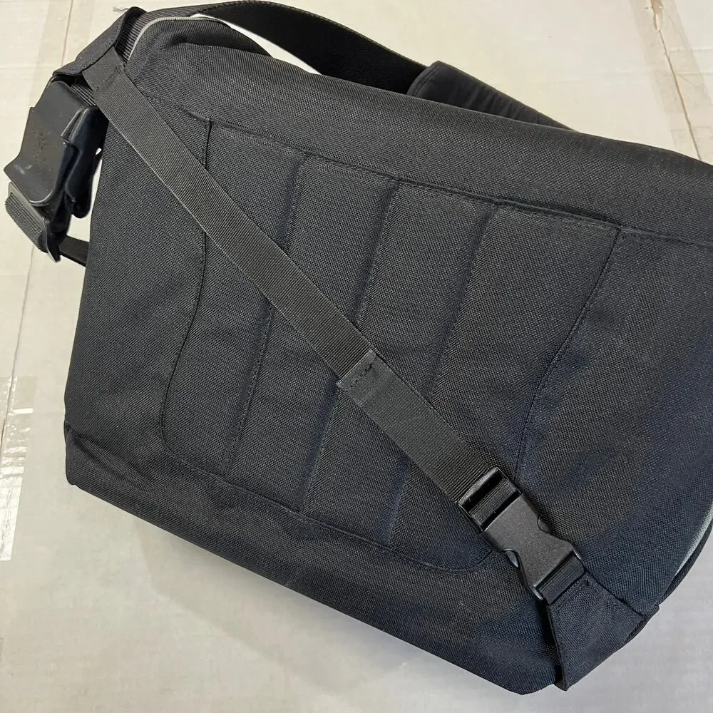 Crumpler Four Ninety Daily L Camera Laptop Messenger Bag Black Green Padded